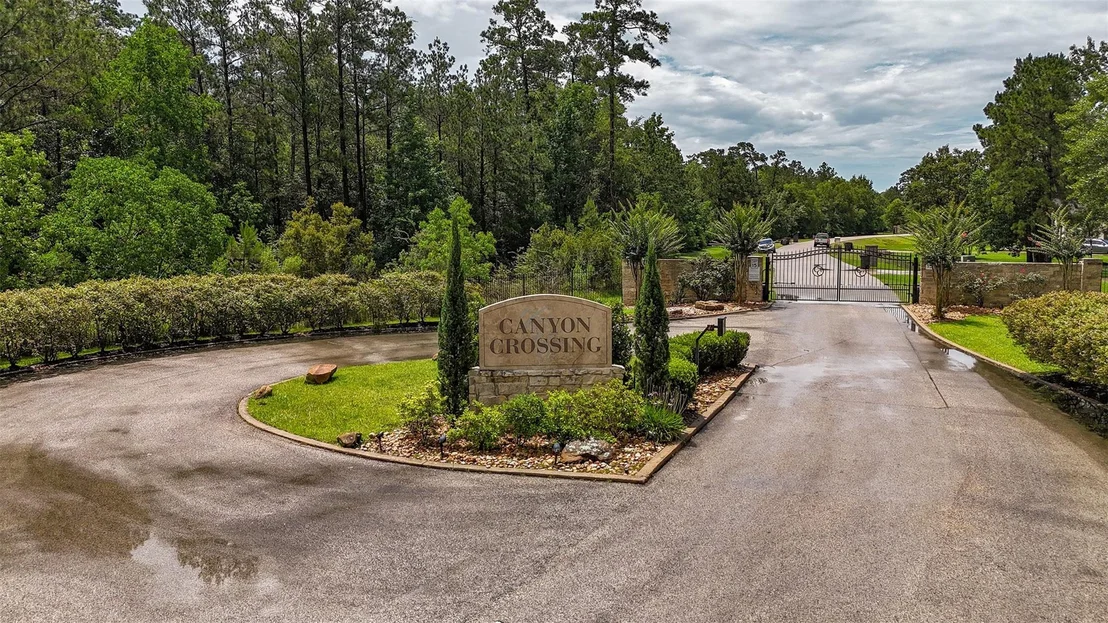 Photo of 12033 Oak Forest Lane