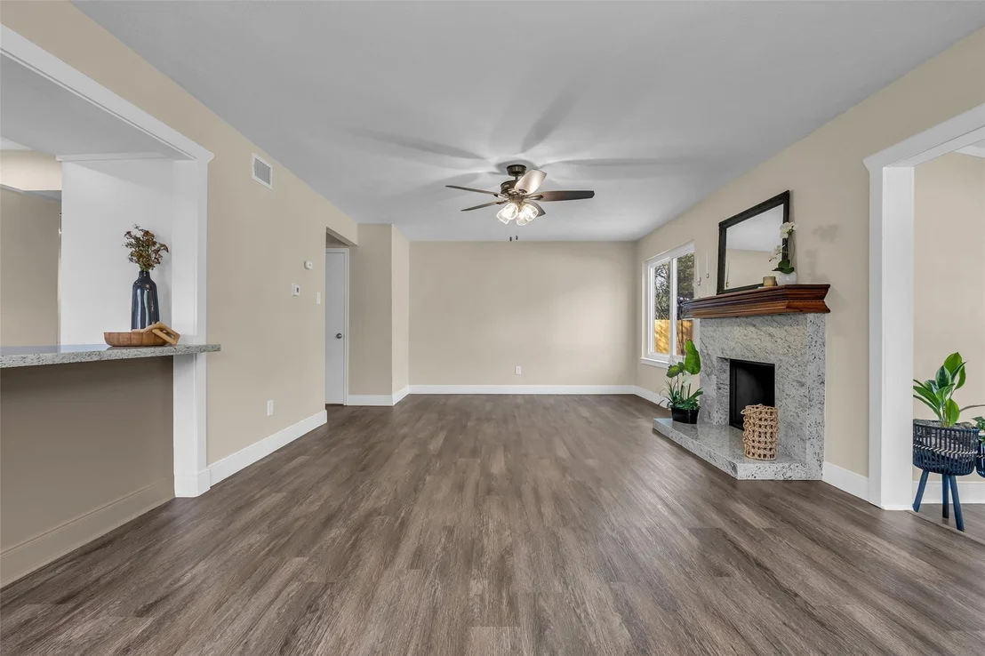 Photo of 1810 N Red Cedar Circle
