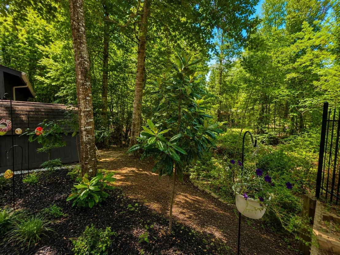 Photo of 236 W Peterson Loop