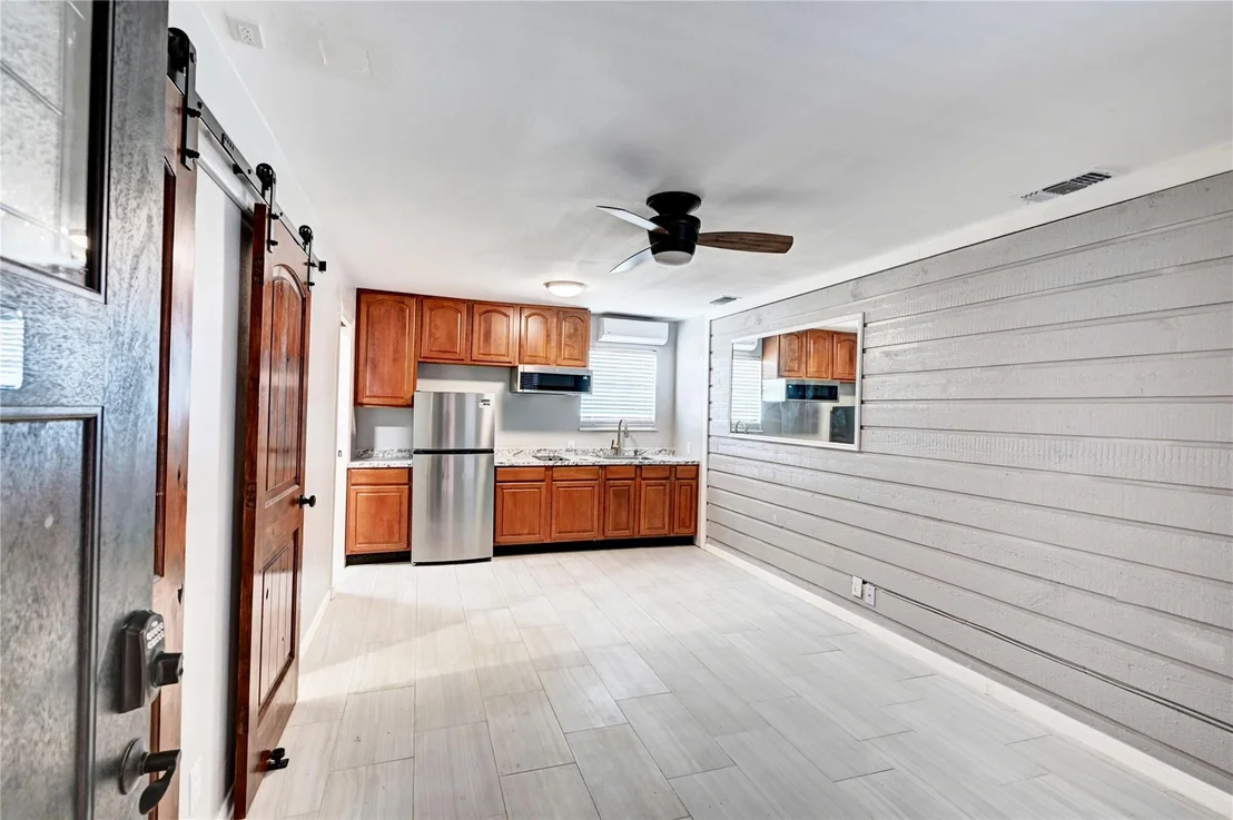 Photo of 6 Oak Hollow Circle