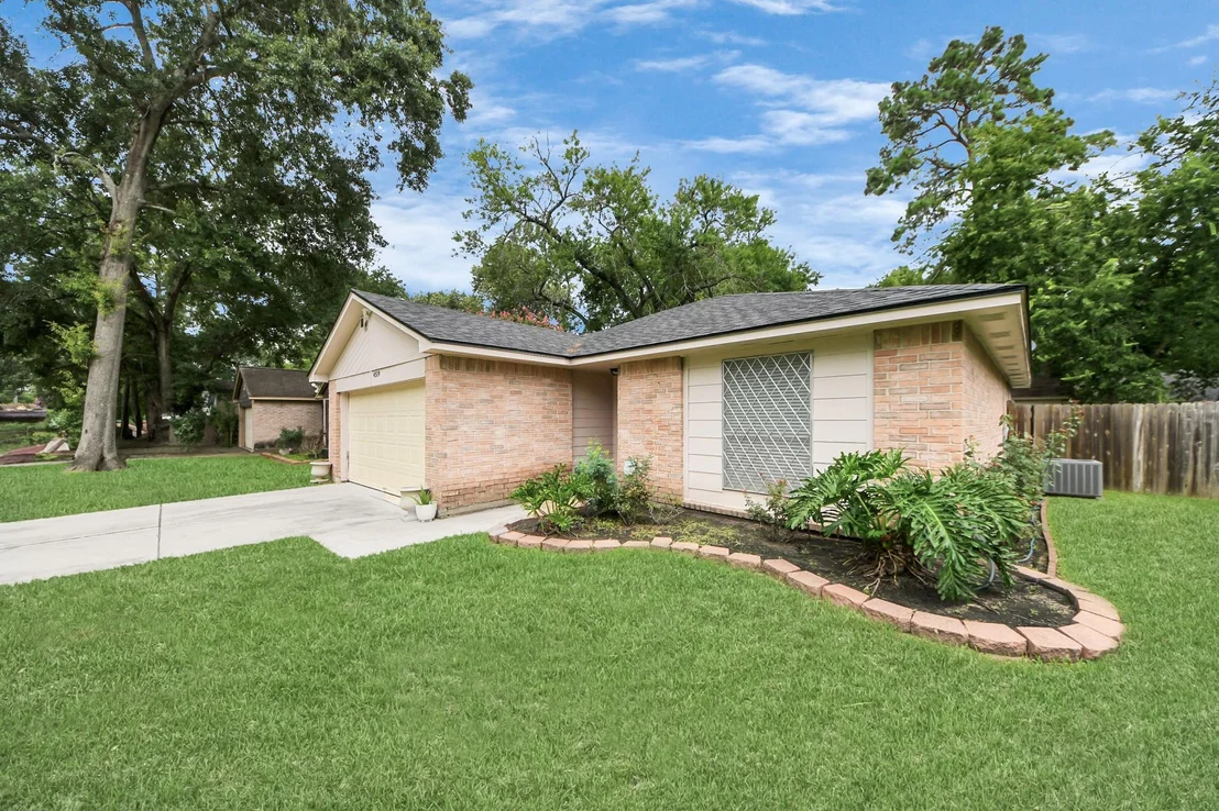 Photo of 4519 Towergate Drive