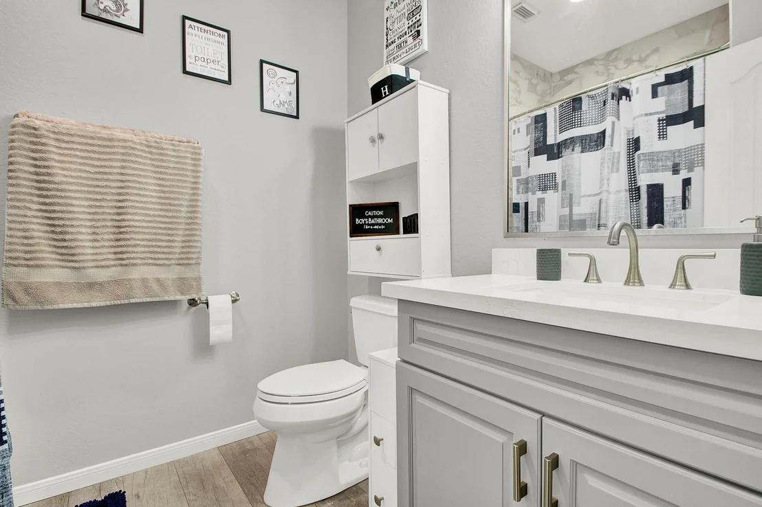 Photo of 33402 Hillside Drive