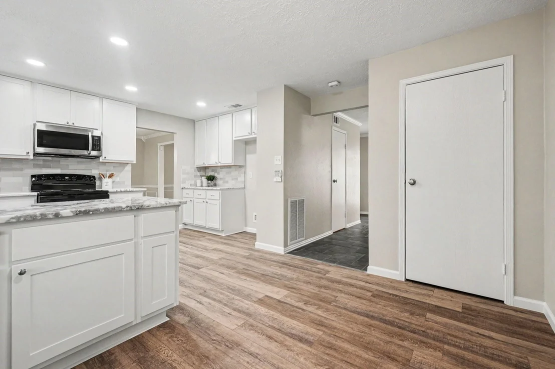Photo of 15703 Maple Manor Drive