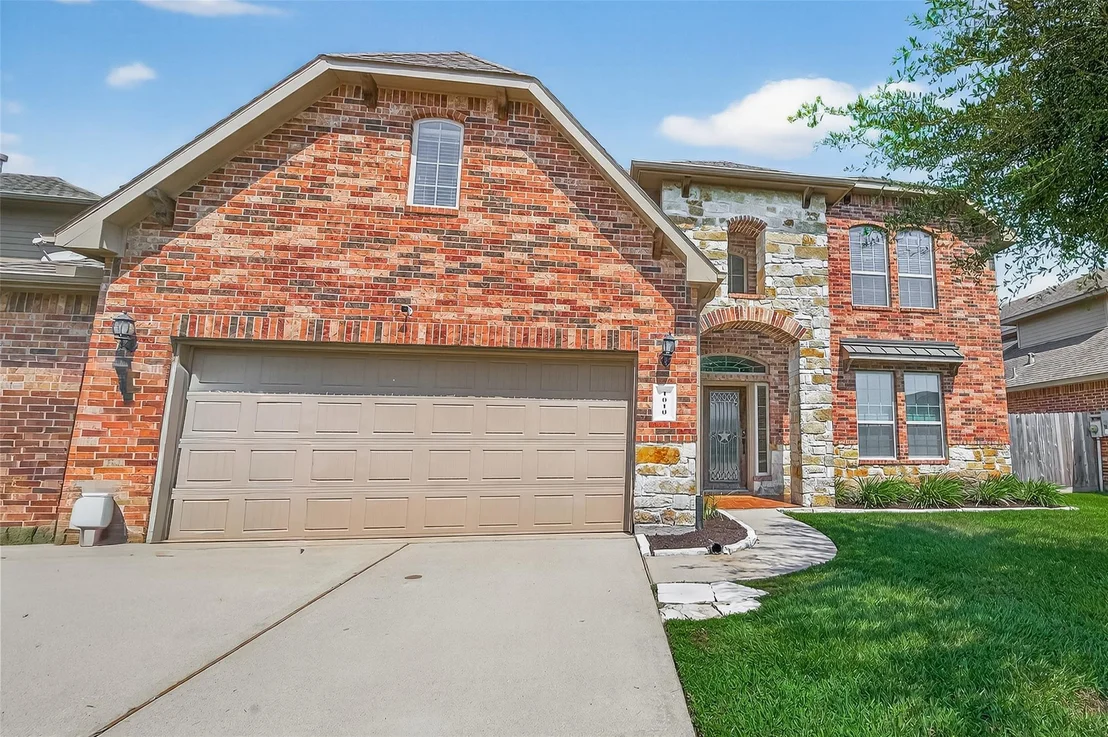 Photo of 1010 Fairway Drive