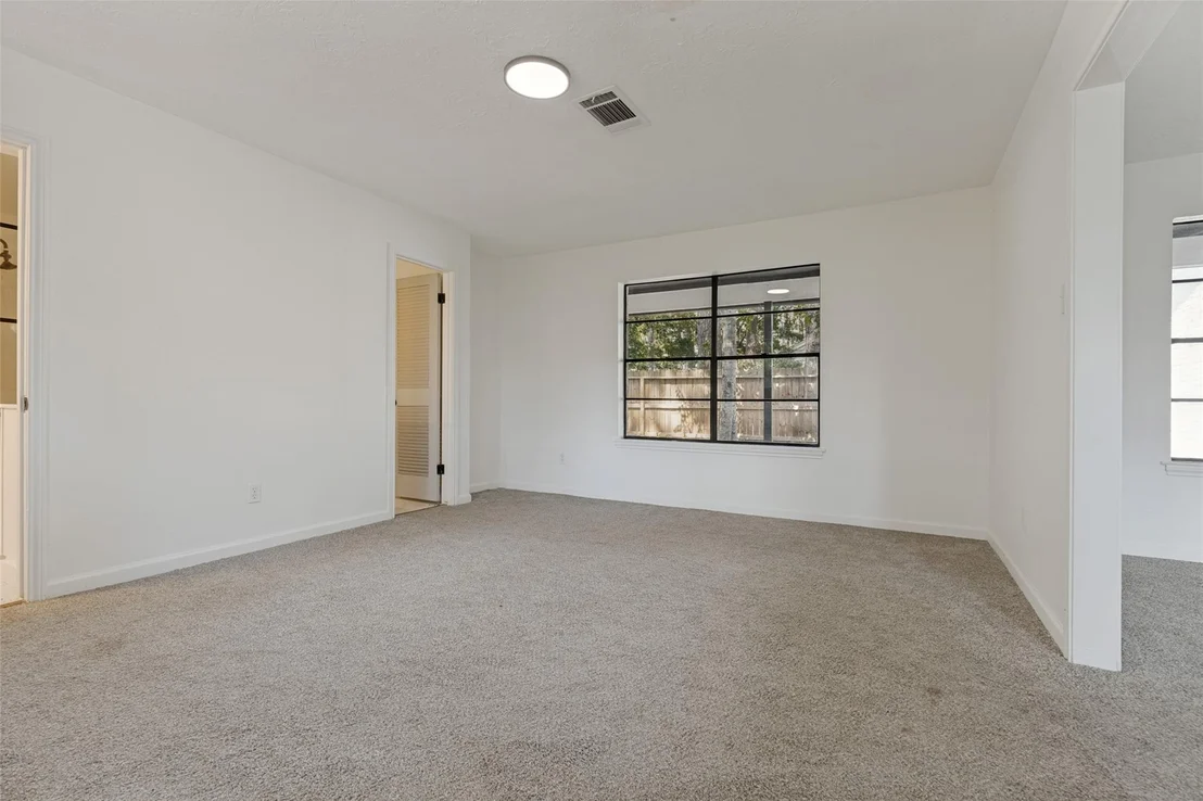 Photo of 6611 Falling Waters Drive