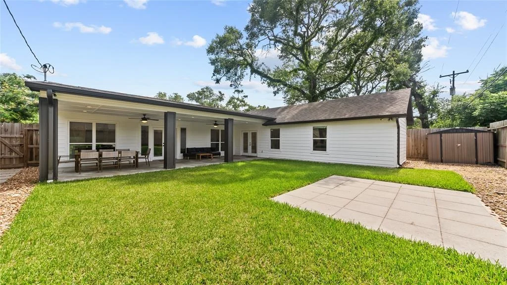 Photo of 5939 Bankside Drive