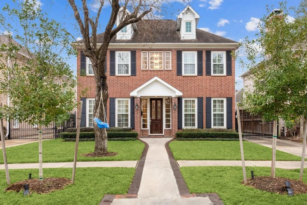 Photo of 3927 Browning Street
