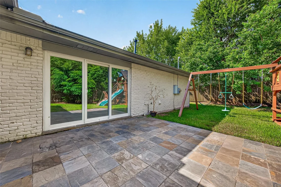 Photo of 11126 Cedarhurst Drive