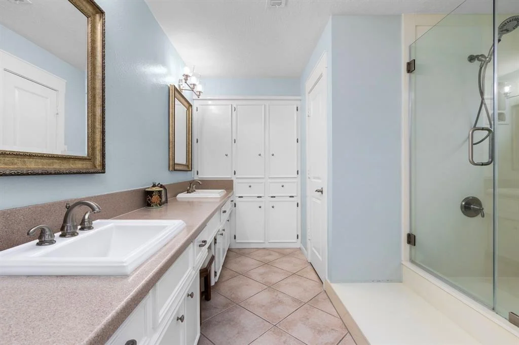 Photo of 15610 Ten Oaks Drive