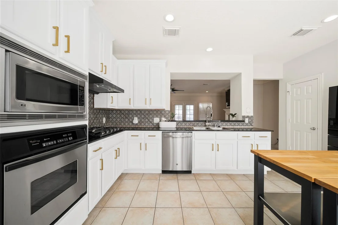 Photo of 6111 Windwater Pointe