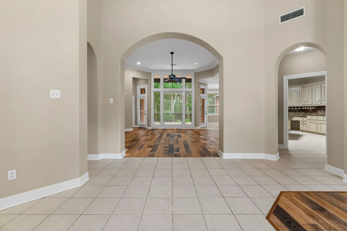 Photo of 117 Lake View Circle