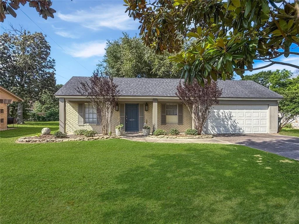 Photo of 6215 Westgate Drive