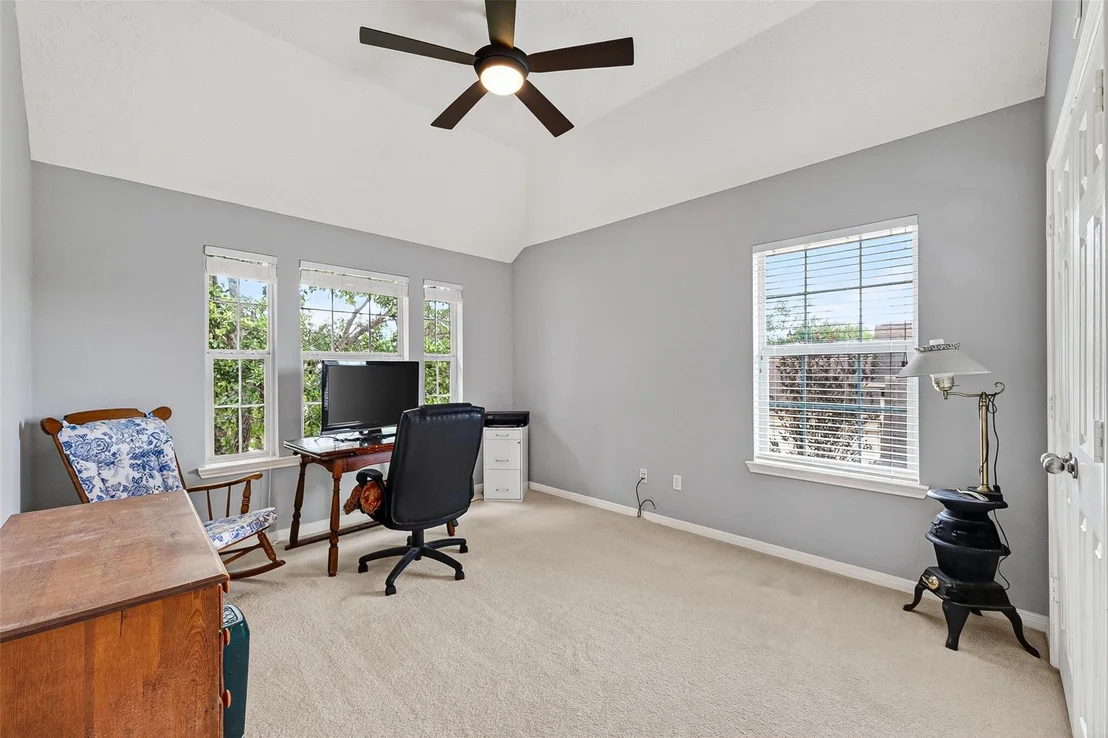 Photo of 1810 Silver Brook Lane