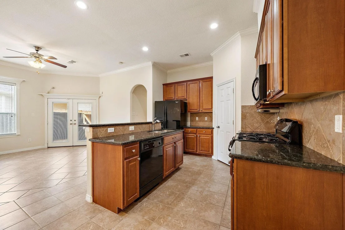 Photo of 912 Sweet Pine Drive
