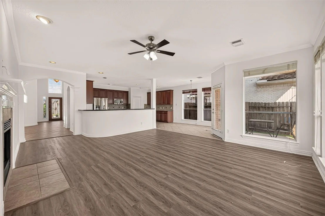 Photo of 18103 Blues Point Drive