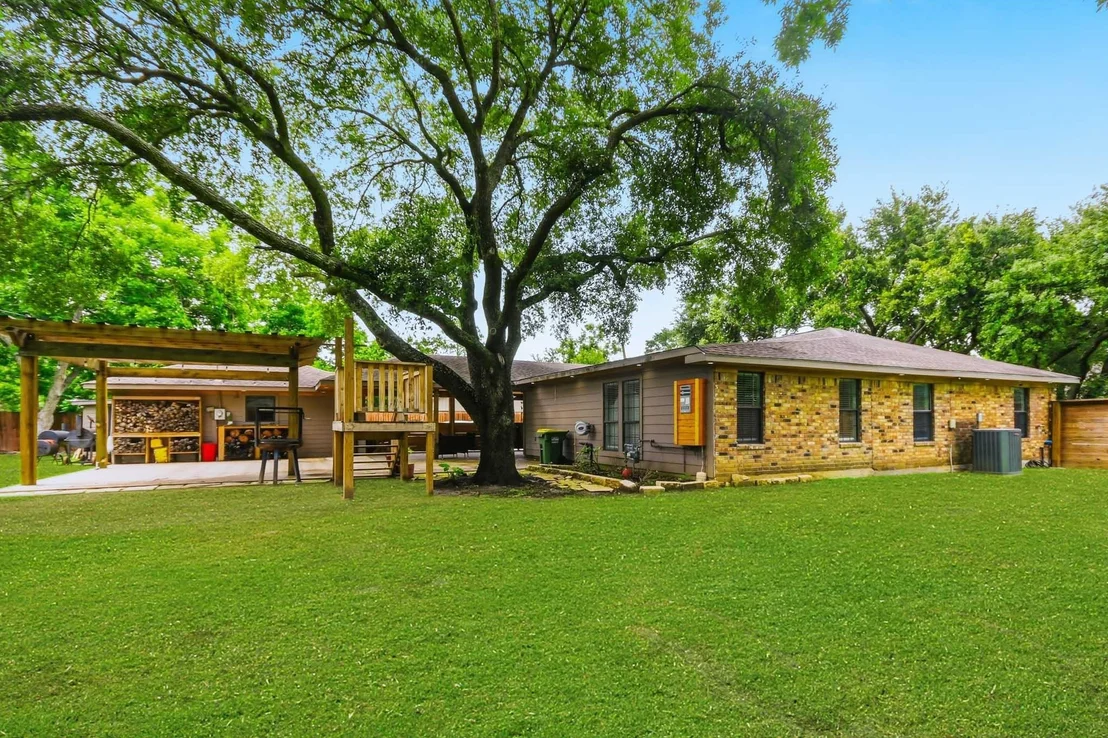Photo of 1114 Bobby Street