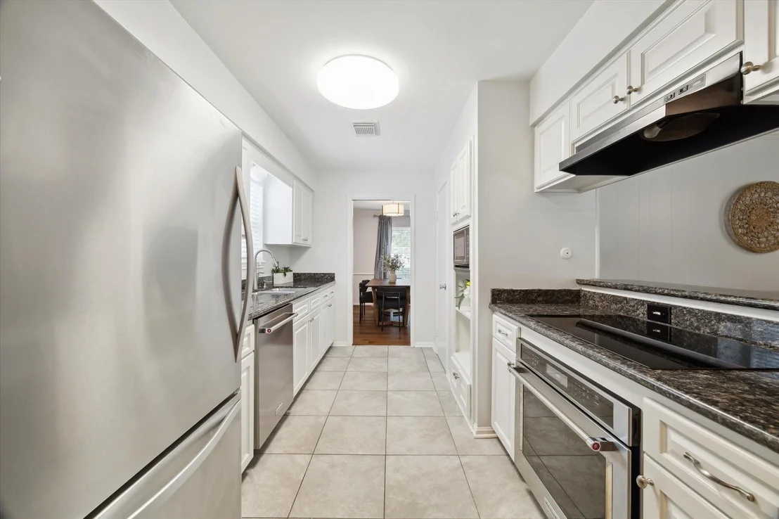 Photo of 2523 Moss Hill Drive