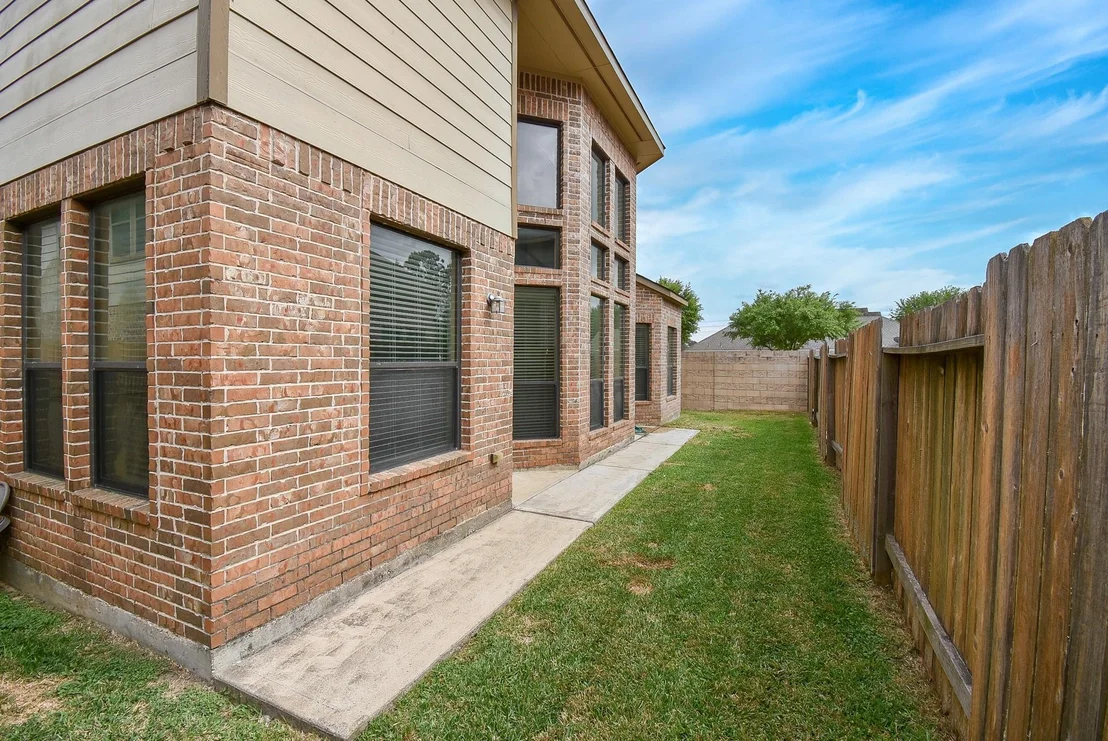 Photo of 6034 Gracys Landing Lane