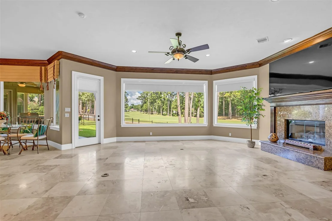 Photo of 348 W Pines Drive