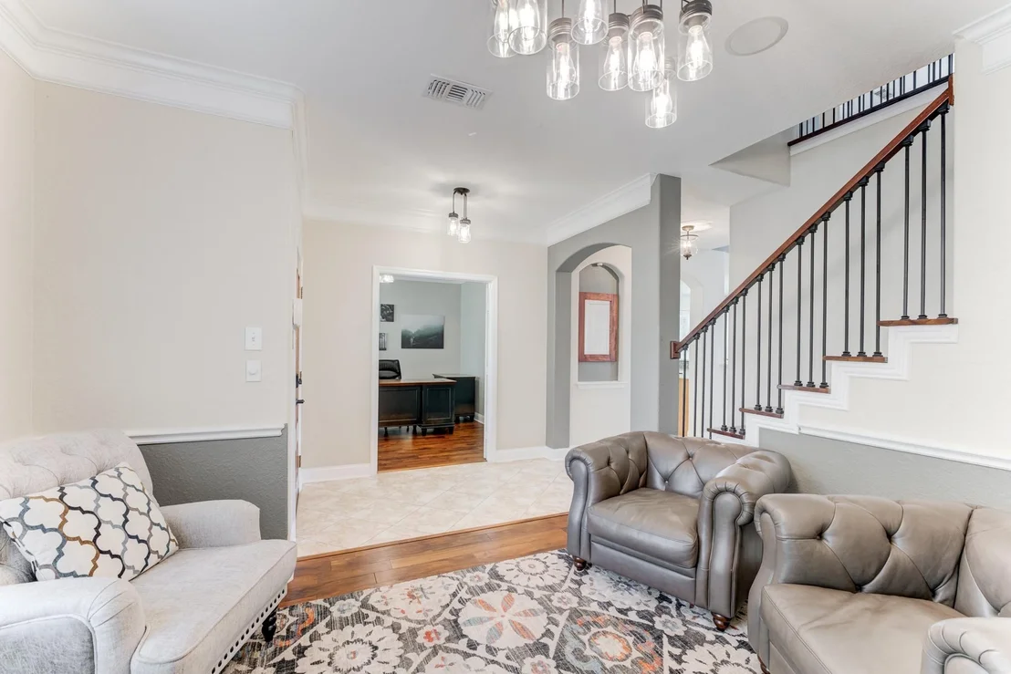 Photo of 10407 Middlerose Lane