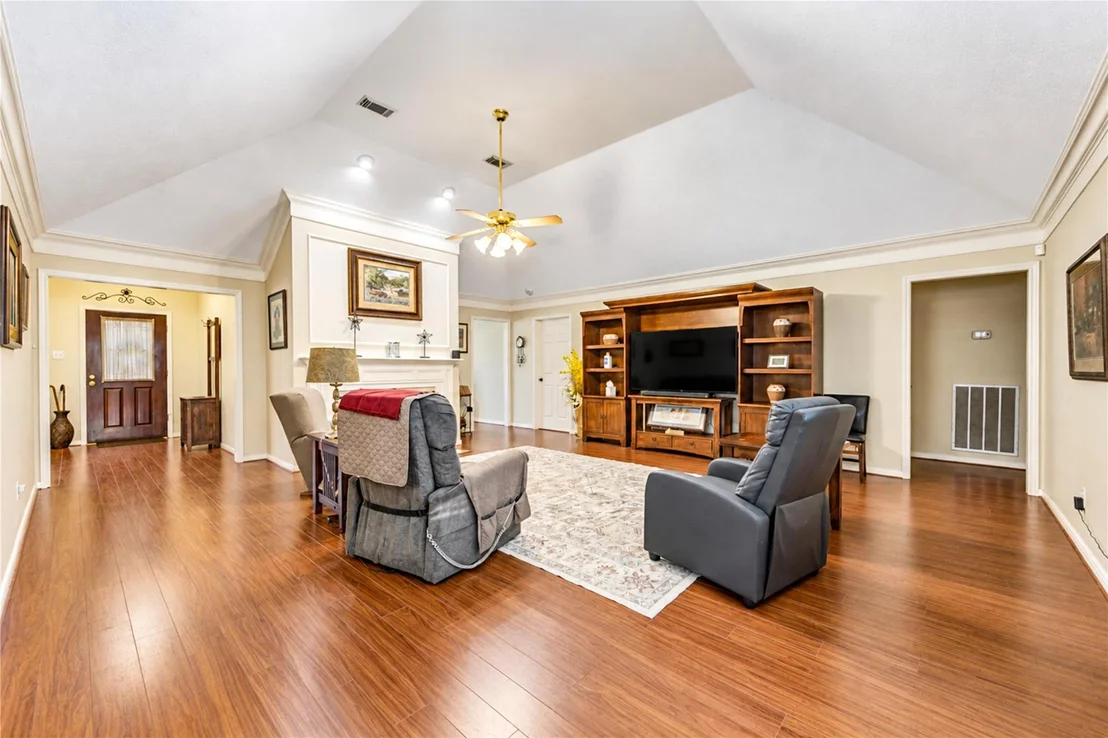 Photo of 7303 Starbridge Drive