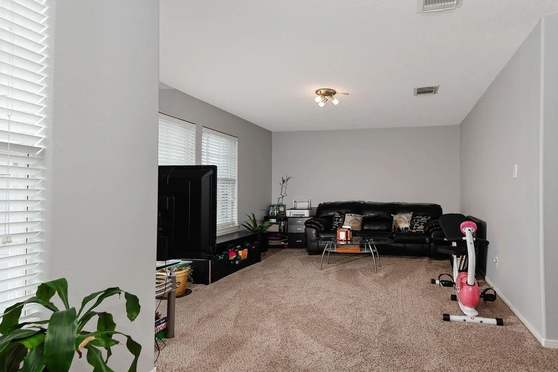 Photo of 8818 Willow Spur Drive