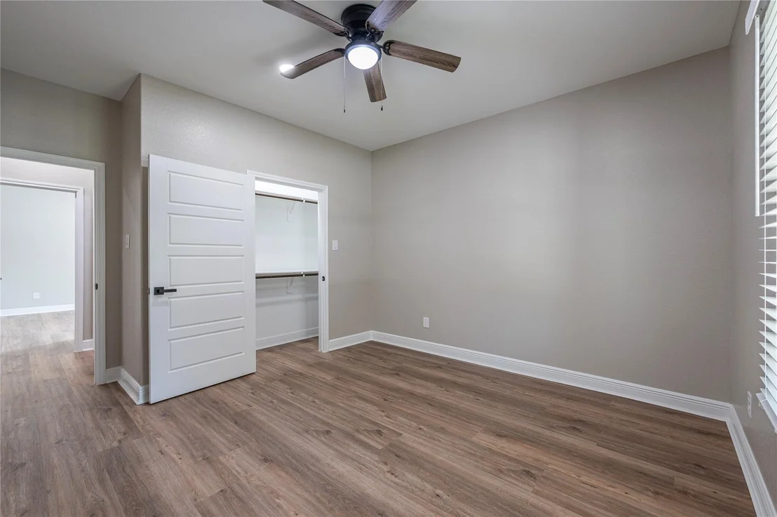 Photo of 8133 Wetherby Lane