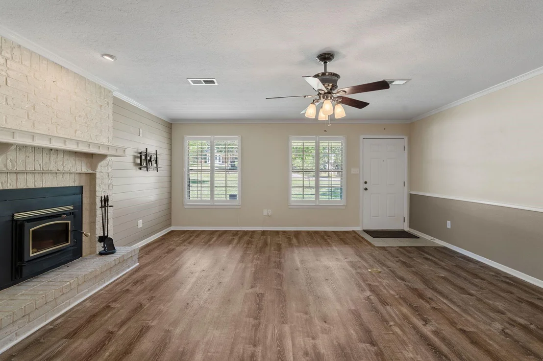 Photo of 129 Pine Valley Drive