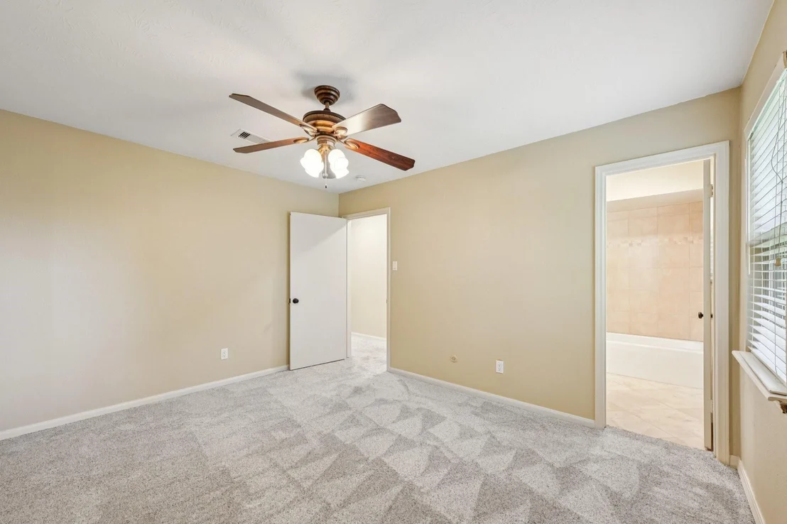 Photo of 11003 Overbrook Lane