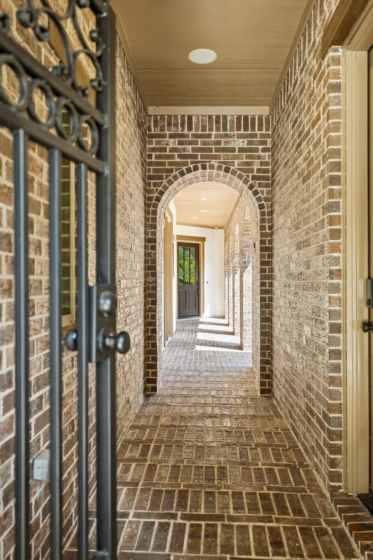 Photo of 14 Woodglade Way