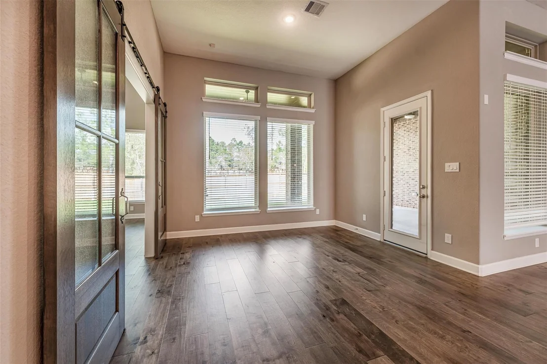 Photo of 1050 Groveton Ridge Lane