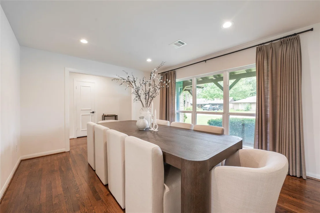 Photo of 1218 Shadeland Drive
