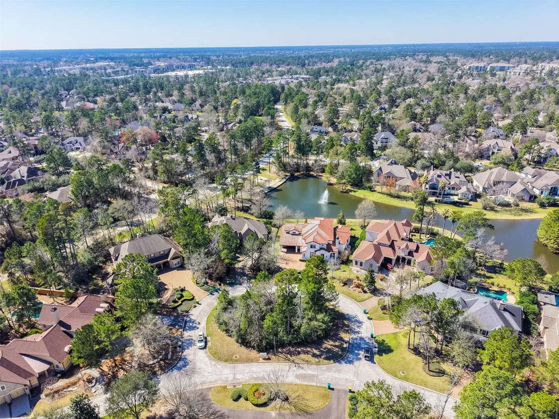 Photo of 83 Lakeside Green