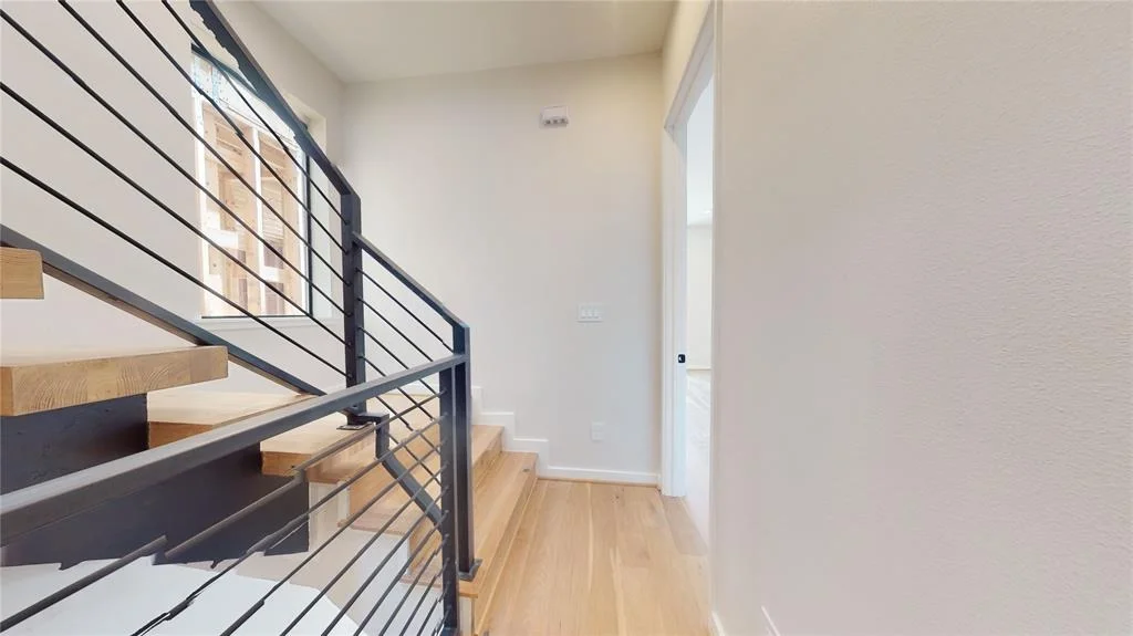 Photo of 531 Memorial Heights Drive