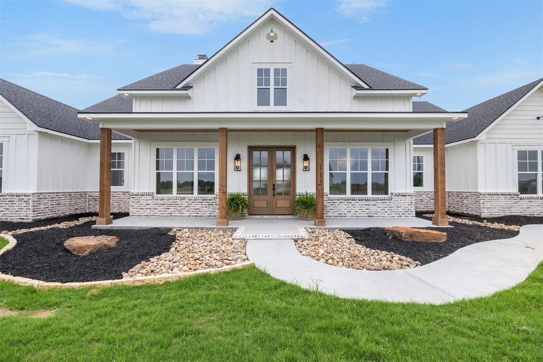 Photo of 112 Court Side Drive