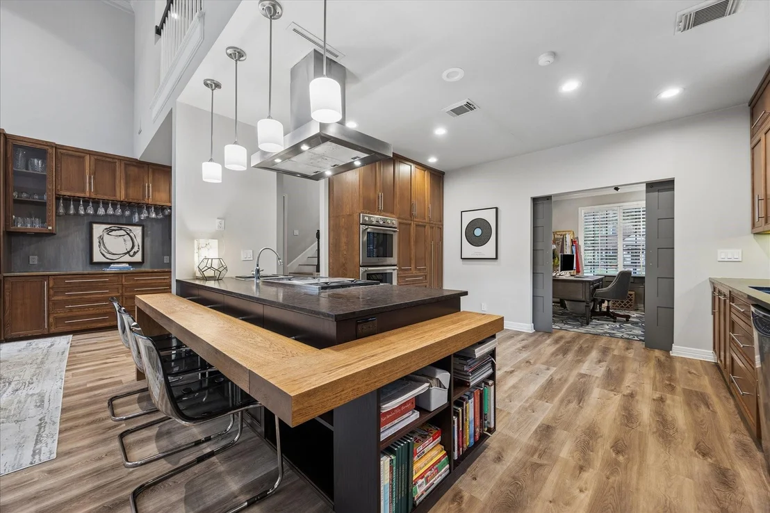 Photo of 8511 Cedarbrake Drive