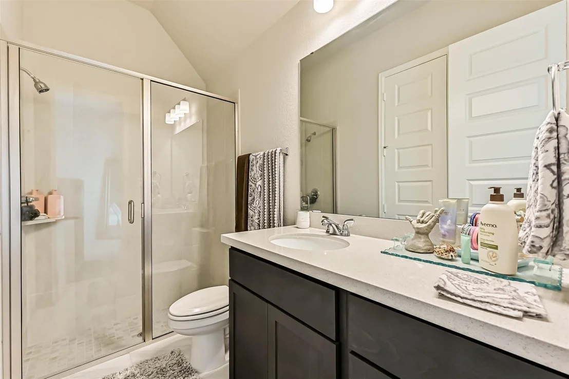 Photo of 5138 Walnut Grove Lane