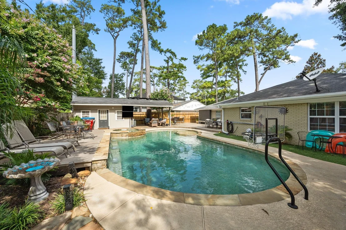 Photo of 8313 Cedarbrake Drive
