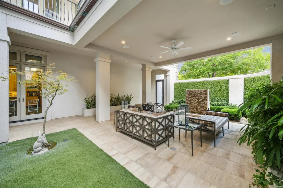 Photo of 20 Eaton Square