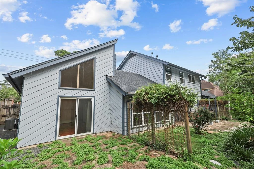 Photo of 1035 Wirt Road