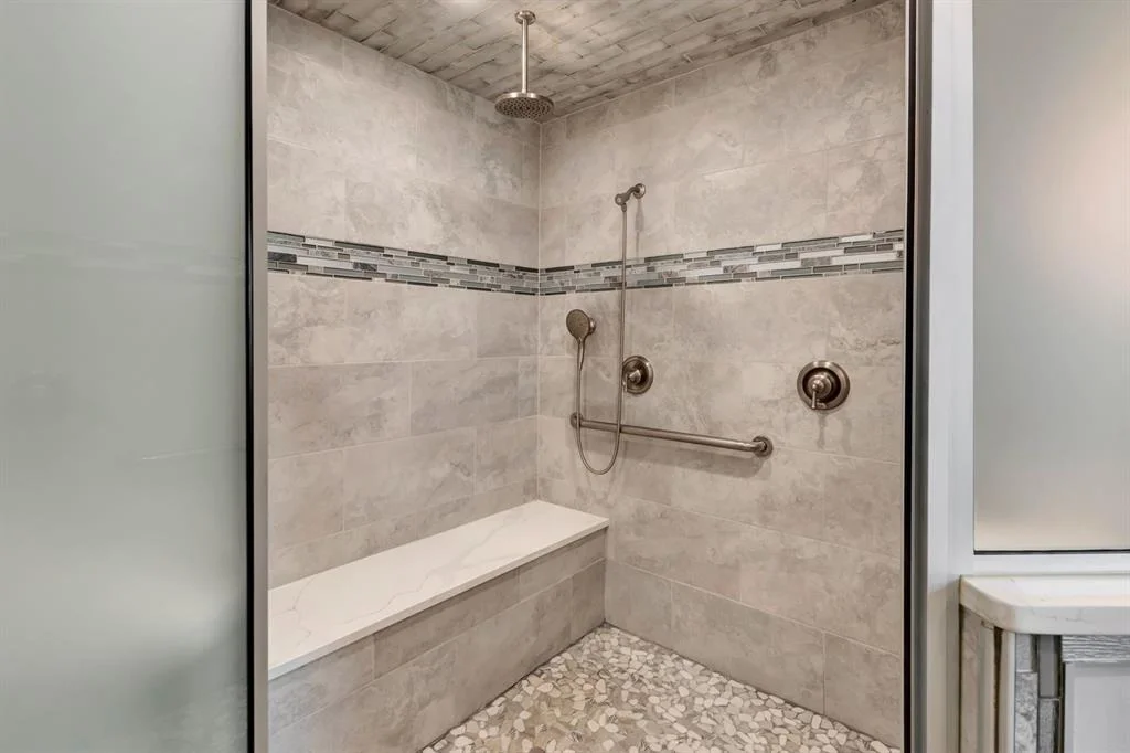 Photo of 820 Meadow Lane