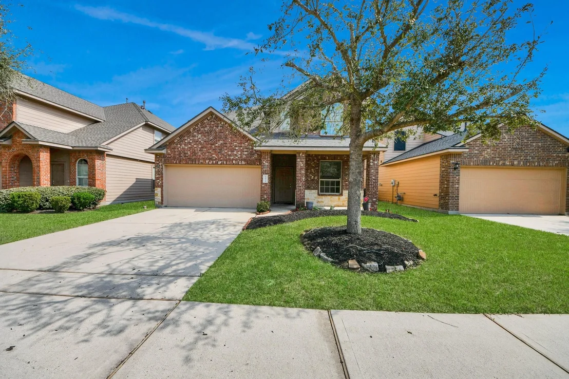 Photo of 13935 Long Meadow Drive