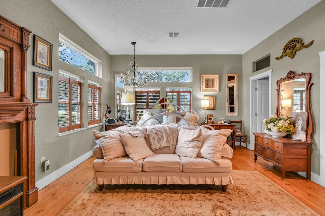 Photo of 817 County Road 432
