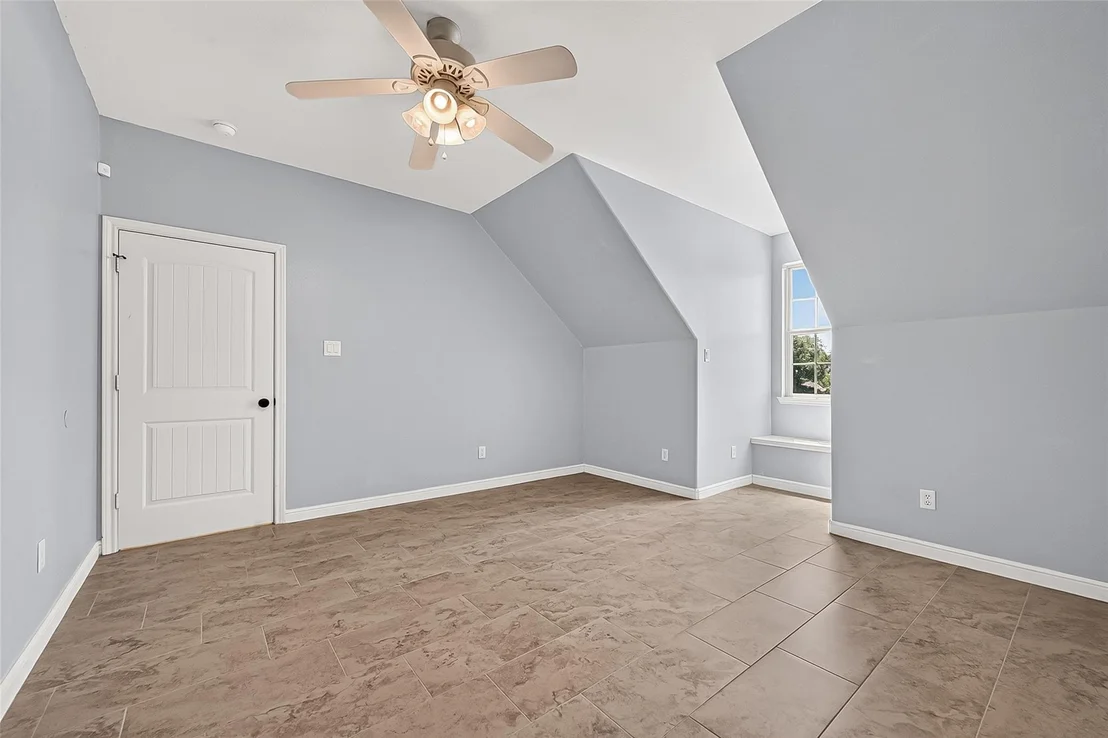 Photo of 22040 Robins Road