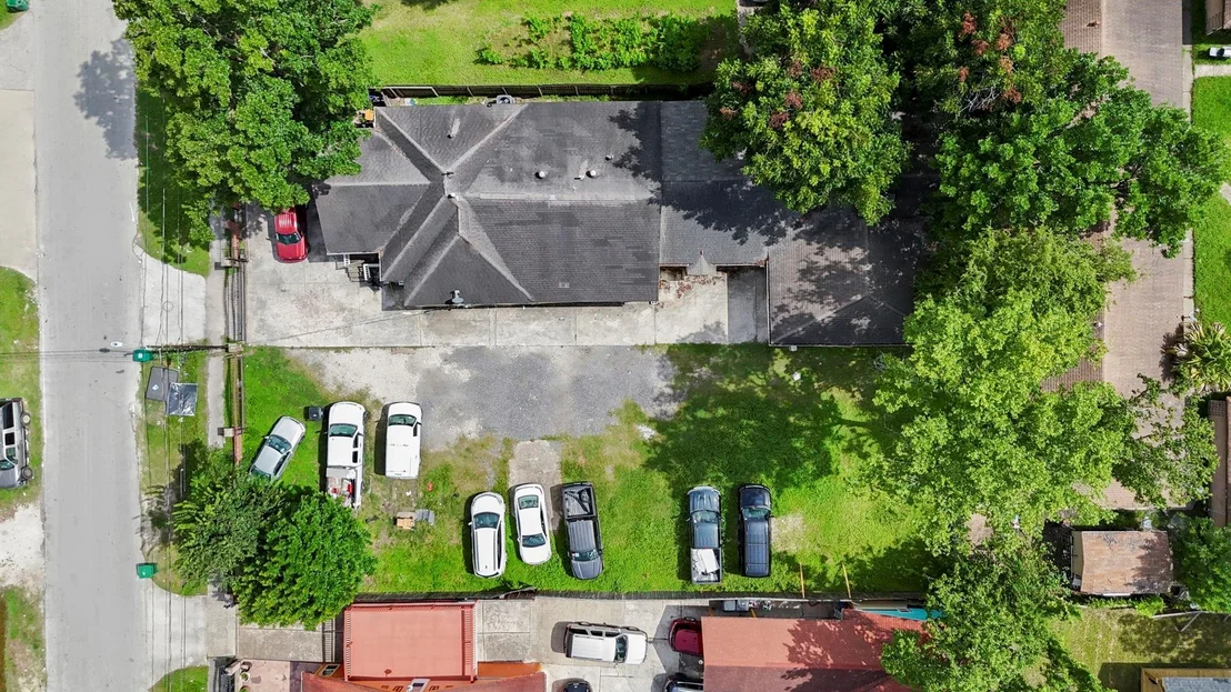 Photo of 8205 Appleton