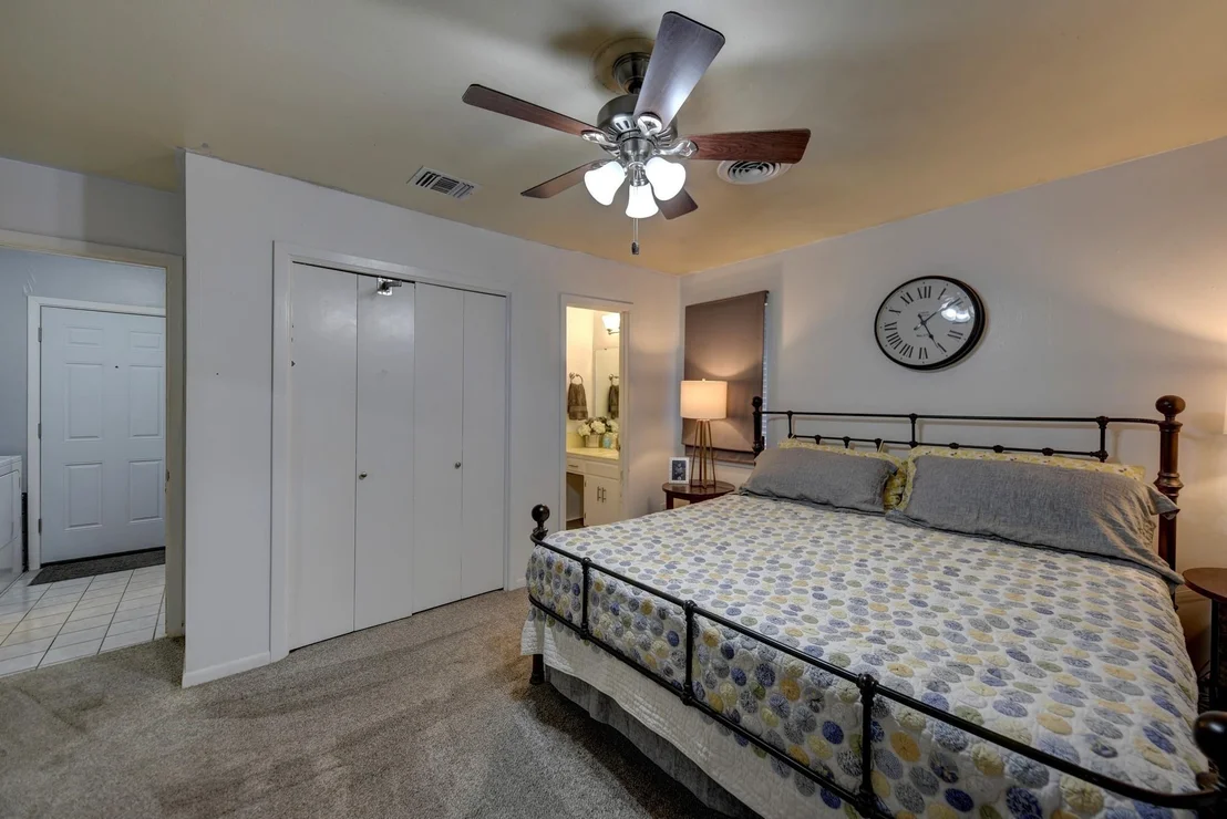 Photo of 204 Meadow Lane