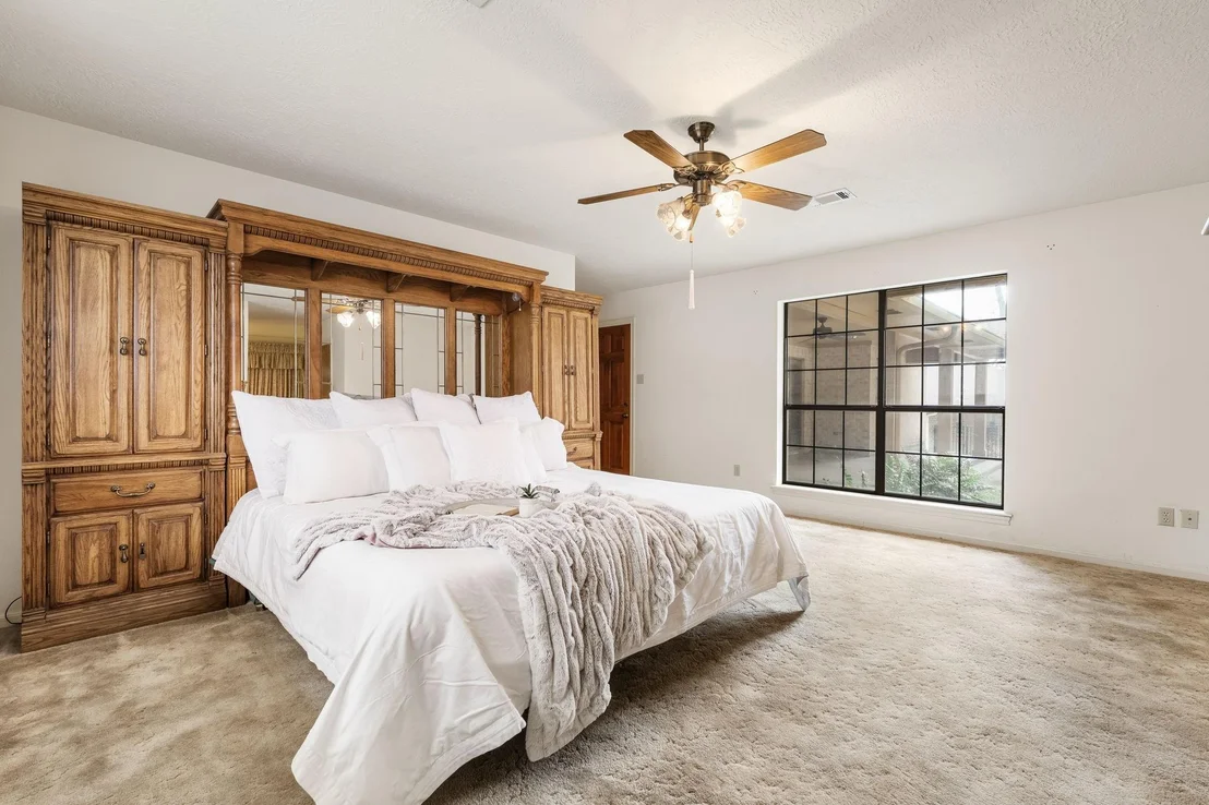 Photo of 105 Greenbriar Drive