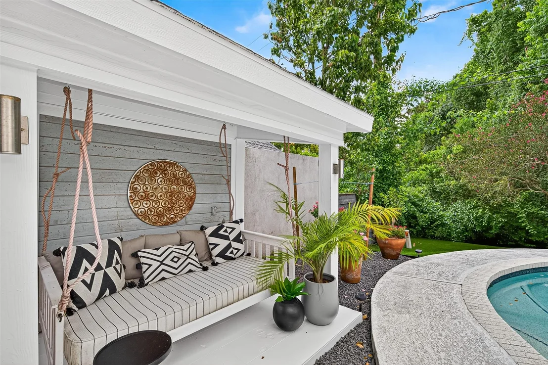 Photo of 415 Ramblewood Road