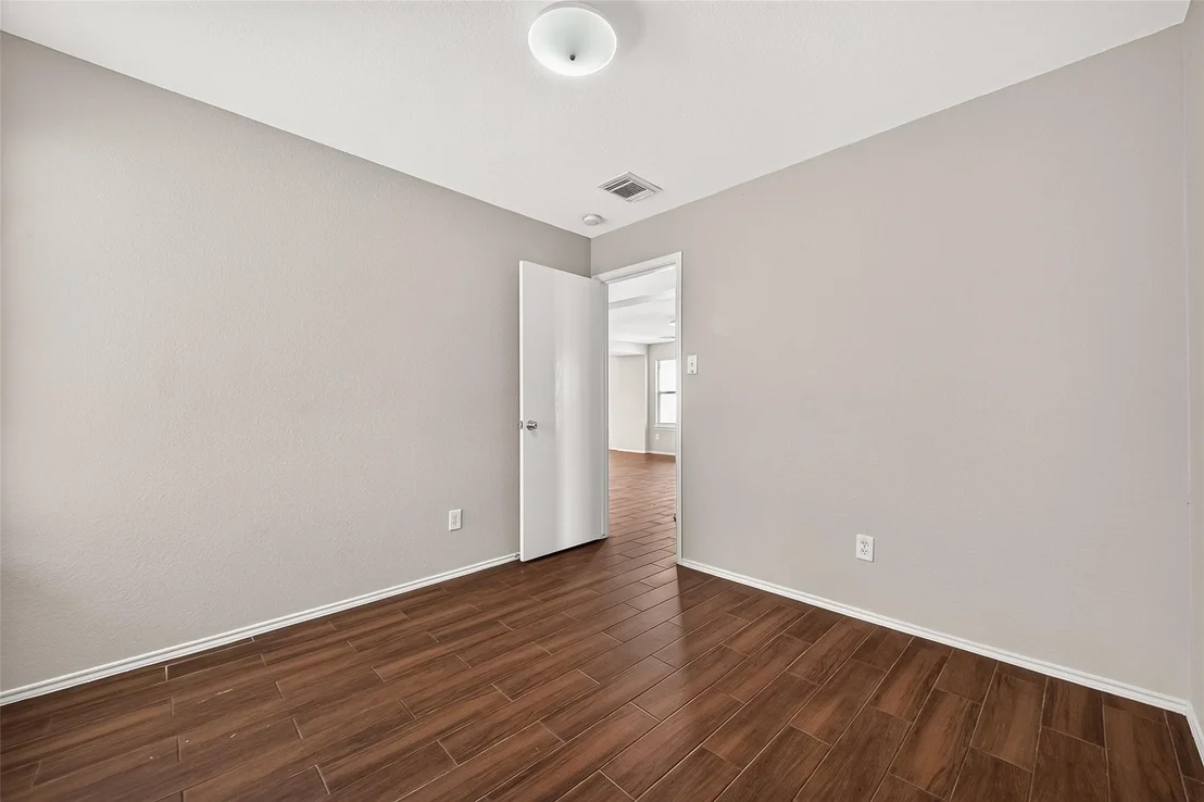 Photo of 12926 Valleygate Lane