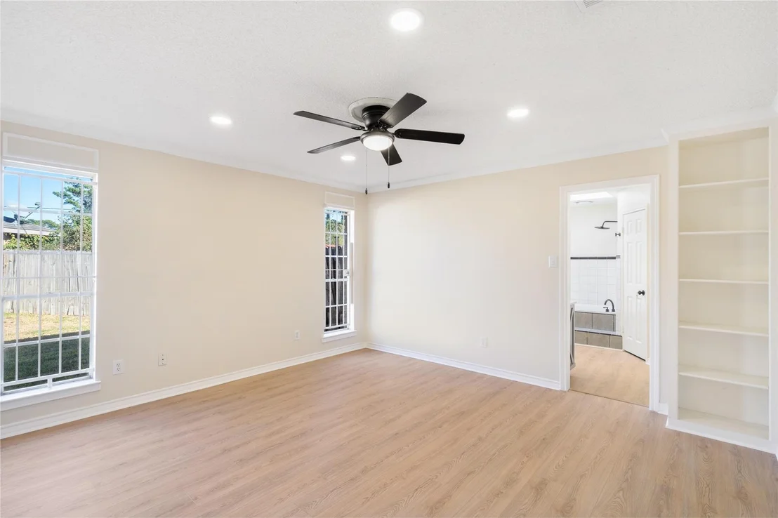 Photo of 5403 Greenhill Forest Drive
